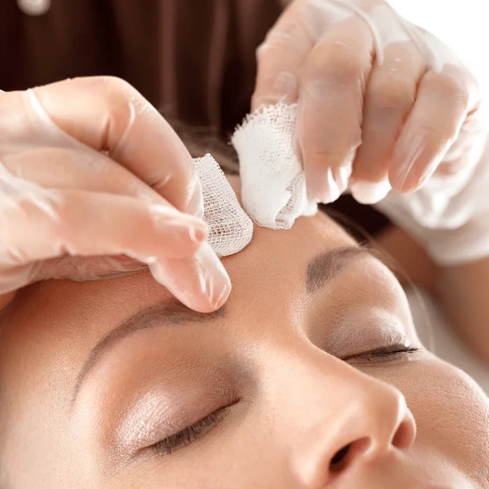 Hygiène faciale profonde avec Hydromas