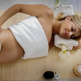 Paquete Bienestar Mamá: 2X1 Masaje Prenatal y Piernas Cansadas + Exfoliacion